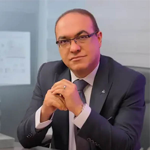 جراح بینی دکتر فرید عطار